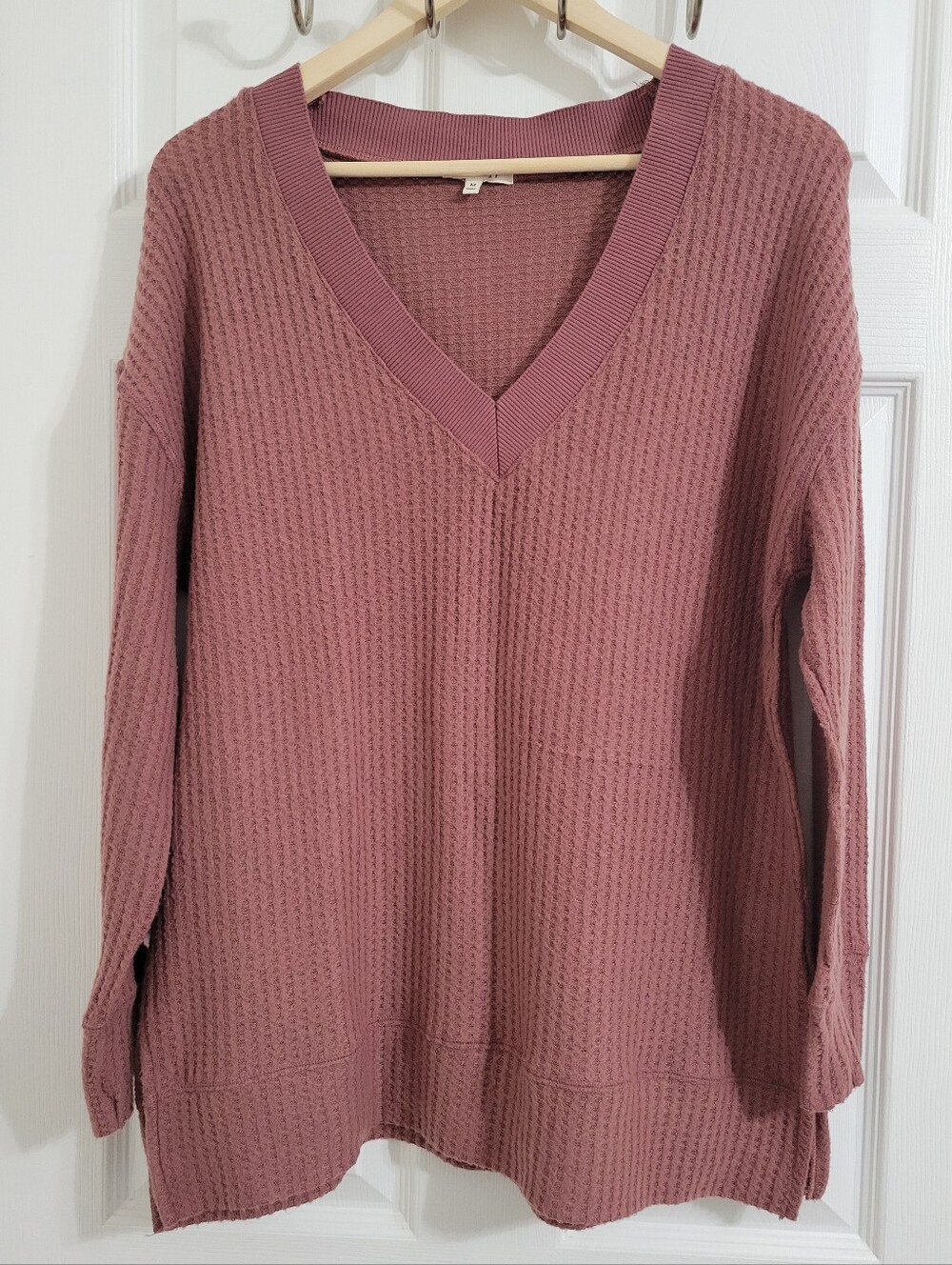 V-Neck Waffle Knit Sweater - Mauve